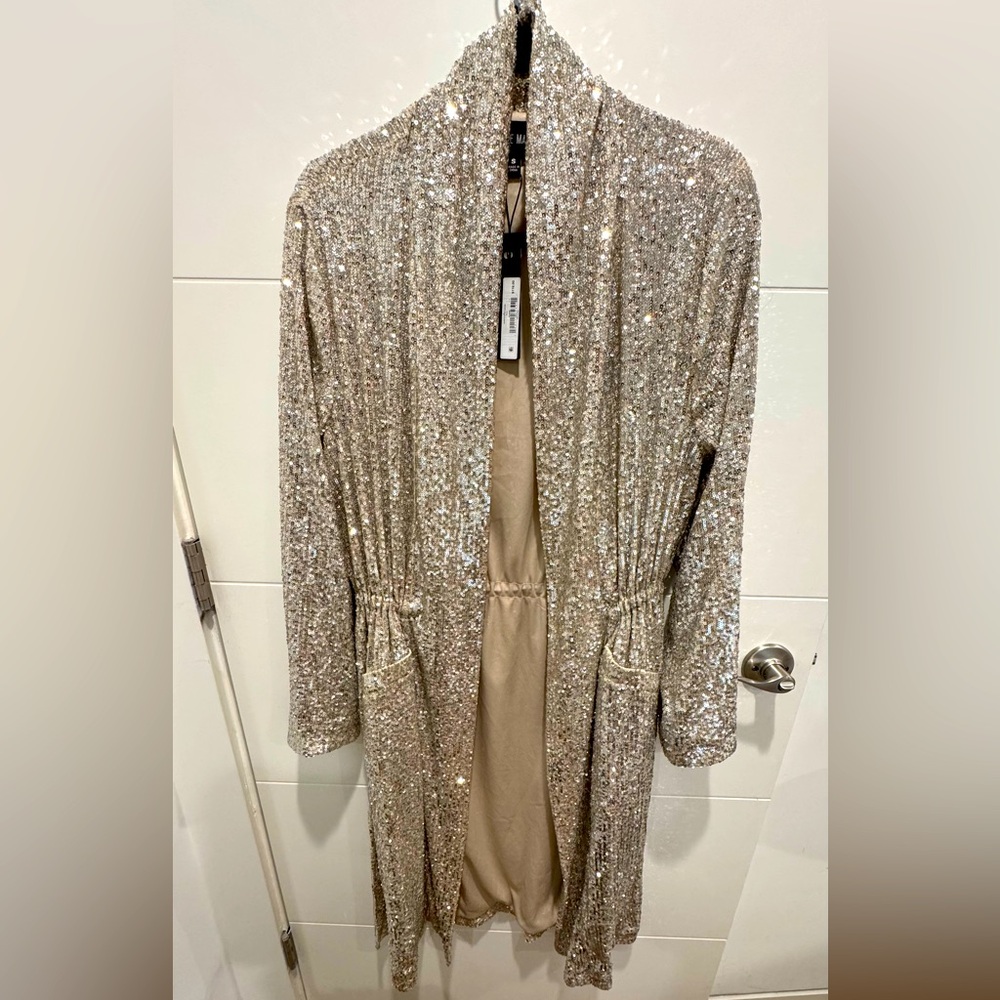 ‼️ABSOLUTELY STUNNING‼️SILVER SEQUIN DUSTER STEVE MADDEN SIZE S/M‼️